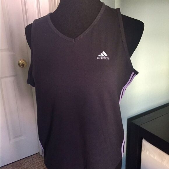 Brand new active wear shirt by Adidas in large - Picture 1 of 1